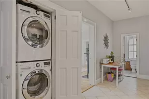 92 Pelham St, Newport, RI 02840 - Photo 16