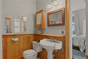 92 Pelham St, Newport, RI 02840 - Photo 12
