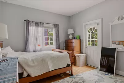 92 Pelham Street #1, Newport, RI 02840 - Photo 10