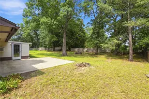 124 Chatworth Ave, Warwick, RI 02886 - Photo 28