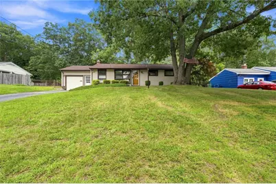 124 Chatworth Avenue, Warwick, RI 02886 - Photo 2