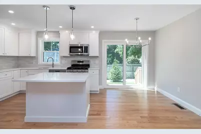 81 Cadora Avenue, Warwick, RI 02886 - Photo 4