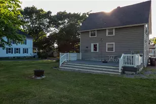 52 Heights Ave, Warwick, RI 02889 - Photo 4