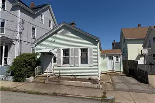 5 Brown St, Pawtucket, RI 02860 - Photo 2