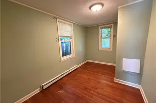 5 Brown St, Pawtucket, RI 02860 - Photo 4