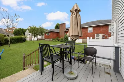 14 Stanton Avenue, Narragansett, RI 02882 - Photo 4