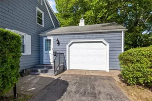 25 Honeywell Ln, Cumberland, RI 02864 - Photo 10