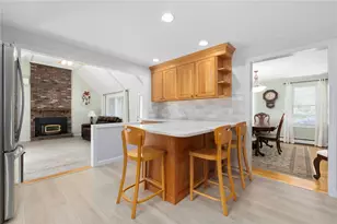 68 Wisteria Dr, Coventry, RI 02816 - Photo 4