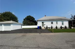76 Rosella Ave, Pawtucket, RI 02861 - Photo 24
