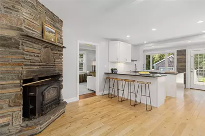 248 New Meadow Road, Barrington, RI 02806 - Photo 2