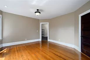 3 Thurston Ave, Newport, RI 02840 - Photo 8