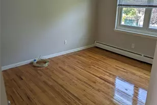 70 Carroll Ave, Newport, RI 02840 - Photo 8