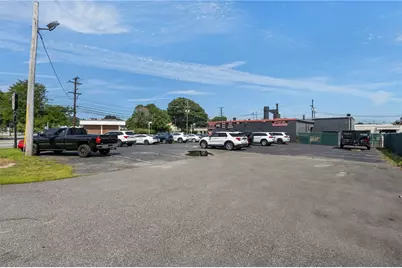 2258 Pawtucket Avenue, East Providence, RI 02914 - Photo 50