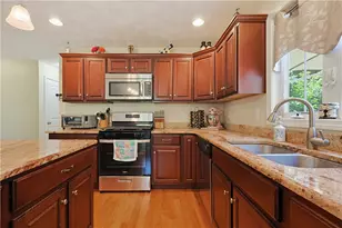 66 Manville Hill Rd, Cumberland, RI 02864 - Photo 14