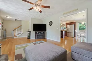 66 Manville Hill Rd, Cumberland, RI 02864 - Photo 8