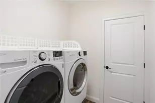 1291 Central Ave, Johnston, RI 02919 - Photo 30
