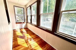 60 Dixon St, Newport, RI 02840 - Photo 2
