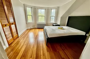 60 Dixon St, Newport, RI 02840 - Photo 10