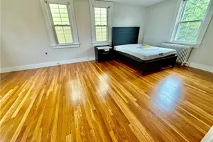 60 Dixon St, Newport, RI 02840 - Photo 6