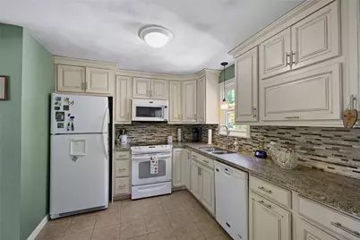 8 Eastward Drive, Lincoln, RI 02865 - Photo 4