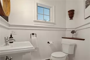 3548 Commodore Perry Hwy, South Kingstown, RI 02879 - Photo 24