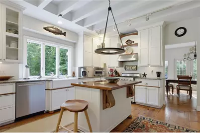 3548 Commodore Perry Highway, South Kingstown, RI 02879 - Photo 18
