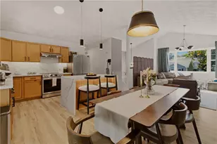 37 Gem St, North Providence, RI 02904 - Photo 6