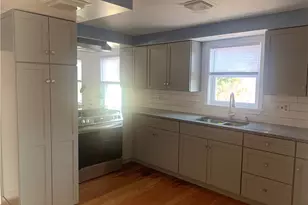 20 Farm St, Providence, RI 02908 - Photo 2