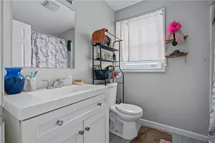 61 Joslin St, Providence, RI 02909 - Photo 4