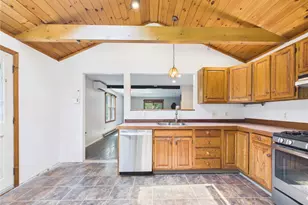 29 Oak Rd, South Kingstown, RI 02879 - Photo 8