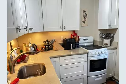 33 Elm Street, Newport, RI 02840 - Photo 8