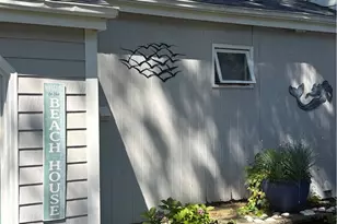 384 Holly Road Rd, South Kingstown, RI 02879 - Photo 2