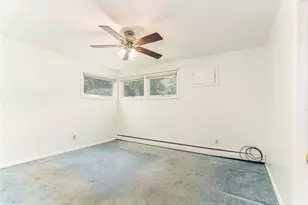 91 Torrington Dr, Warwick, RI 02889 - Photo 10