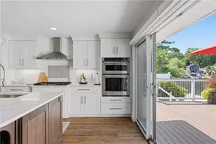 16 Countryside Dr, Johnston, RI 02919 - Photo 8