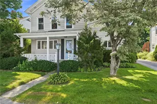 76 Pleasant St, Westerly, RI 02891 - Photo 2