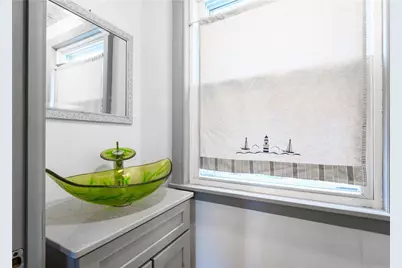27 Lydick Avenue, Warwick, RI 02888 - Photo 10