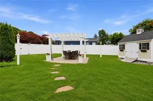 15 Riverside Ct, Norwood, MA 02062 - Photo 1
