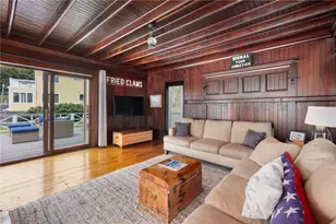 36 Riverside Ave, Portsmouth, RI 02871 - Photo 8