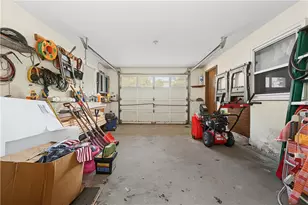 69 Thomas St, Woonsocket, RI 02895 - Photo 28