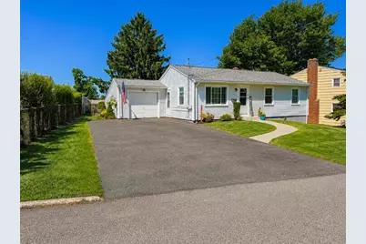 5 Lawrence Drive, East Providence, RI 02914 - Photo 2
