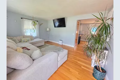 5 Lawrence Drive, East Providence, RI 02914 - Photo 8