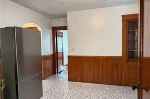 32 Lucas St, Pawtucket, RI 02860 - Photo 10