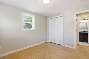 464 Nausauket Rd, Warwick, RI 02886 - Photo 20