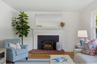 205 Lincoln Avenue, Barrington, RI 02806 - Photo 4