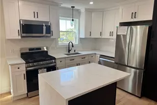 11 Brinkley St, Providence, RI 02909 - Photo 12