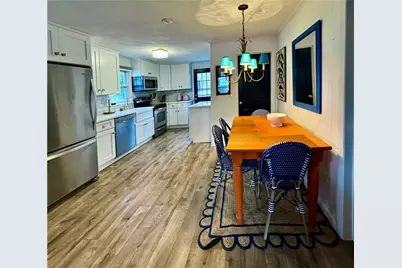 140 Renfrew Avenue, Middletown, RI 02842 - Photo 4