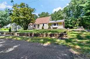 21 Minda Ln, Coventry, RI 02816 - Photo 2