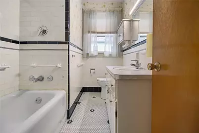 33 Hillcrest Avenue, Pawtucket, RI 02860 - Photo 16
