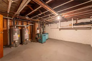 126 Clay St, Pawtucket, RI 02860 - Photo 22