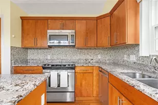 39 President Dr, Narragansett, RI 02882 - Photo 16